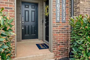 10312 Ratcliffe Trl, Manassas, VA 20110 - Photo 2