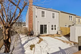 9022 Miles Pl, Manassas, VA 20110 - Photo 2