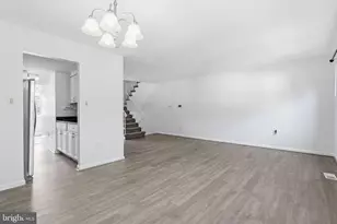 9178 Laurelwood Ct, Manassas, VA 20110 - Photo 6