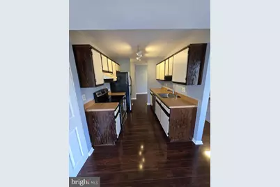 9553 Battery Heights Boulevard #303, Manassas, VA 20110 - Photo 8