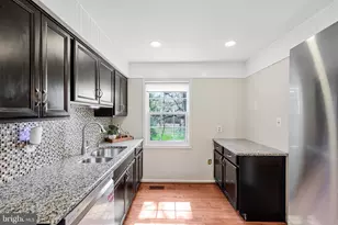 8453 McKenzie Cir, Manassas, VA 20110 - Photo 10