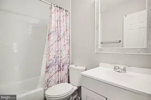 8814 Tanglewood Ln, Manassas, VA 20110 - Photo 20