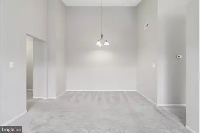 8383 Buttress Lane #404, Manassas, VA 20110 - Photo 4