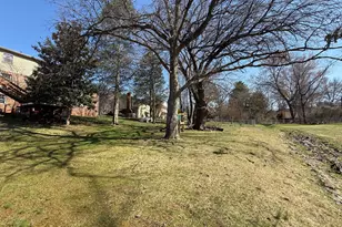 8906 Weir St, Manassas, VA 20110 - Photo 32