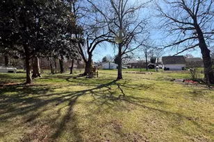 8906 Weir St, Manassas, VA 20110 - Photo 36