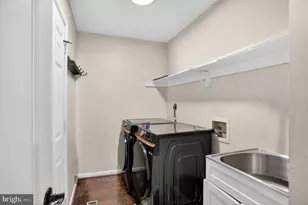 10272 Cedar Ridge Dr, Manassas, VA 20110 - Photo 24