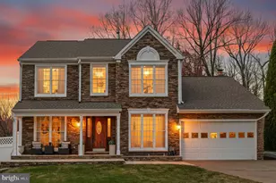 10272 Cedar Ridge Dr, Manassas, VA 20110 - Photo 2