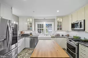 9105 Ewell St, Manassas, VA 20110 - Photo 30