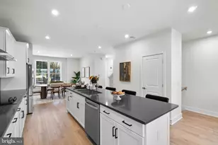 1 Mulberry Ln, Manassas, VA 20110 - Photo 4