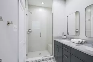 1 Grant Ave, Manassas, VA 20110 - Photo 4