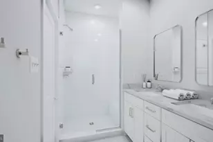 1 Grant Ave, Manassas, VA 20110 - Photo 8