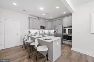 9815 Ames Dr, Manassas, VA 20110 - Photo 6