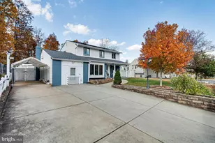 9212 Timberwood Ct, Manassas, VA 20110 - Photo 2