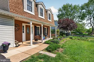 8745 Country Ln, Manassas, VA 20110 - Photo 2