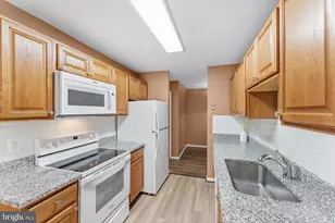9560 Cannoneer Ct, Manassas, VA 20110 - Photo 6