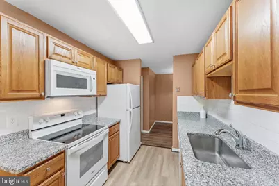 9560 Cannoneer Court #201, Manassas, VA 20110 - Photo 8