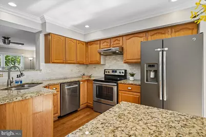 10227 Magnolia Grove Drive, Manassas, VA 20110 - Photo 8