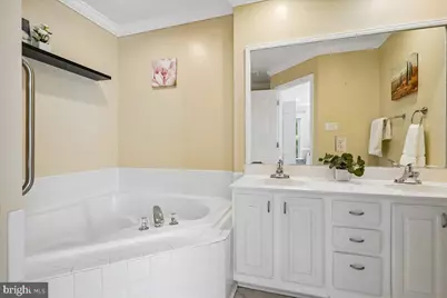 10227 Magnolia Grove Drive, Manassas, VA 20110 - Photo 14