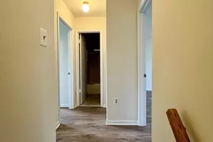 8421 McKenzie Cir, Manassas, VA 20110 - Photo 16
