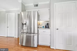 9368 Dahlia Ct, Manassas, VA 20110 - Photo 10