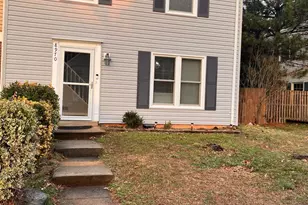 8970 Miles Pl, Manassas, VA 20110 - Photo 2