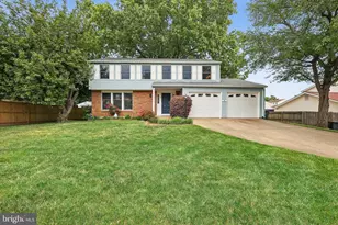 10103 Trinity Ln, Manassas, VA 20110 - Photo 2