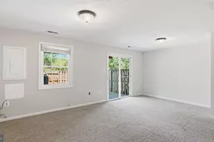 8912 Princeton Park Dr, Manassas, VA 20110 - Photo 32
