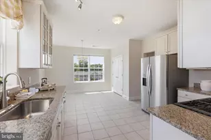 9204 Charleston Dr, Manassas, VA 20110 - Photo 16
