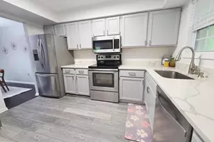9914 Grapewood Ct, Manassas, VA 20110 - Photo 4