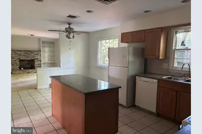 9423 Robnel Avenue, Manassas, VA 20110 - Photo 4
