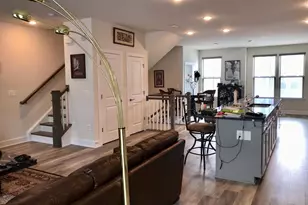 9925 Hopkins Loop, Manassas, VA 20110 - Photo 10