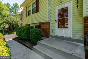 9231 Landgreen St, Manassas, VA 20110 - Photo 4