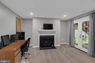 8683 Point of Woods Dr, Manassas, VA 20110 - Photo 46