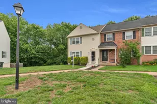 8683 Point of Woods Dr, Manassas, VA 20110 - Photo 4