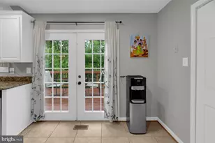 8683 Point of Woods Dr, Manassas, VA 20110 - Photo 18
