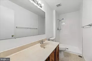 8746 Country Ln, Manassas, VA 20110 - Photo 20
