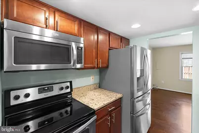 8987 McDowell Commons, Manassas, VA 20110 - Photo 16