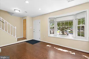8987 McDowell Commons, Manassas, VA 20110 - Photo 14
