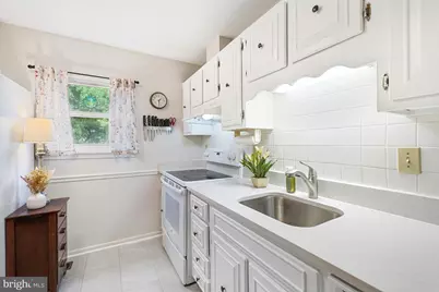 9203 Landgreen Street, Manassas, VA 20110 - Photo 10