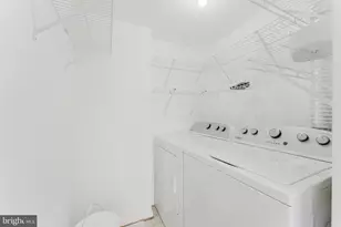 8696 Carlton Dr, Manassas, VA 20110 - Photo 14