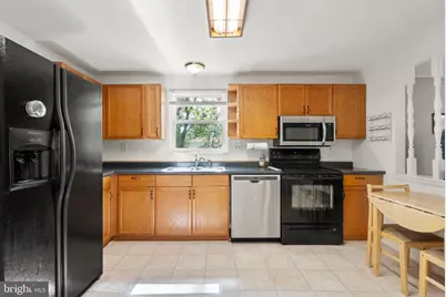 8196 Oakglen Road, Manassas, VA 20110 - Photo 10