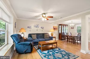 8196 Oakglen Rd, Manassas, VA 20110 - Photo 8