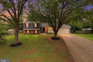 10323 Amberleigh Ct, Manassas, VA 20110 - Photo 2
