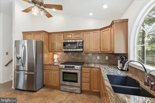 10323 Amberleigh Ct, Manassas, VA 20110 - Photo 14