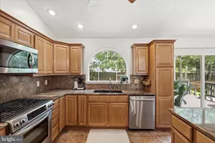 10323 Amberleigh Ct, Manassas, VA 20110 - Photo 12