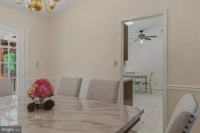 9729 Zimbro Avenue, Manassas, VA 20110 - Photo 8