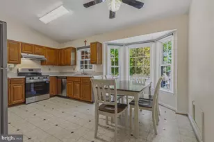 9729 Zimbro Ave, Manassas, VA 20110 - Photo 12