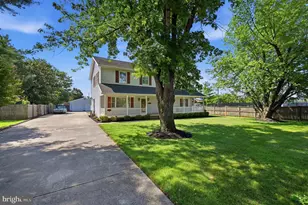 8905 Tudor Ln, Manassas, VA 20110 - Photo 2