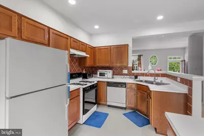 10278 Butternut Circle, Manassas, VA 20110 - Photo 8
