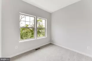 9333 Barnes Loop, Manassas, VA 20110 - Photo 10